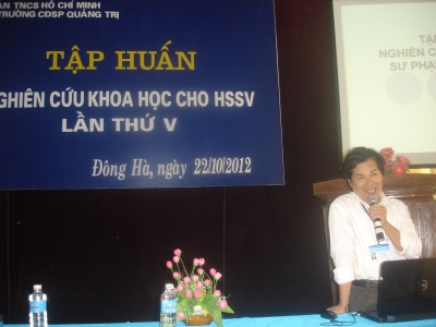 Tập huấn Công tác NCKH cho Sinh viên