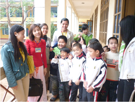 Tổ Tâm lý – Giáo dục tổ chức đưa giáo sinh đi thực tế trường THCS và Tiểu học