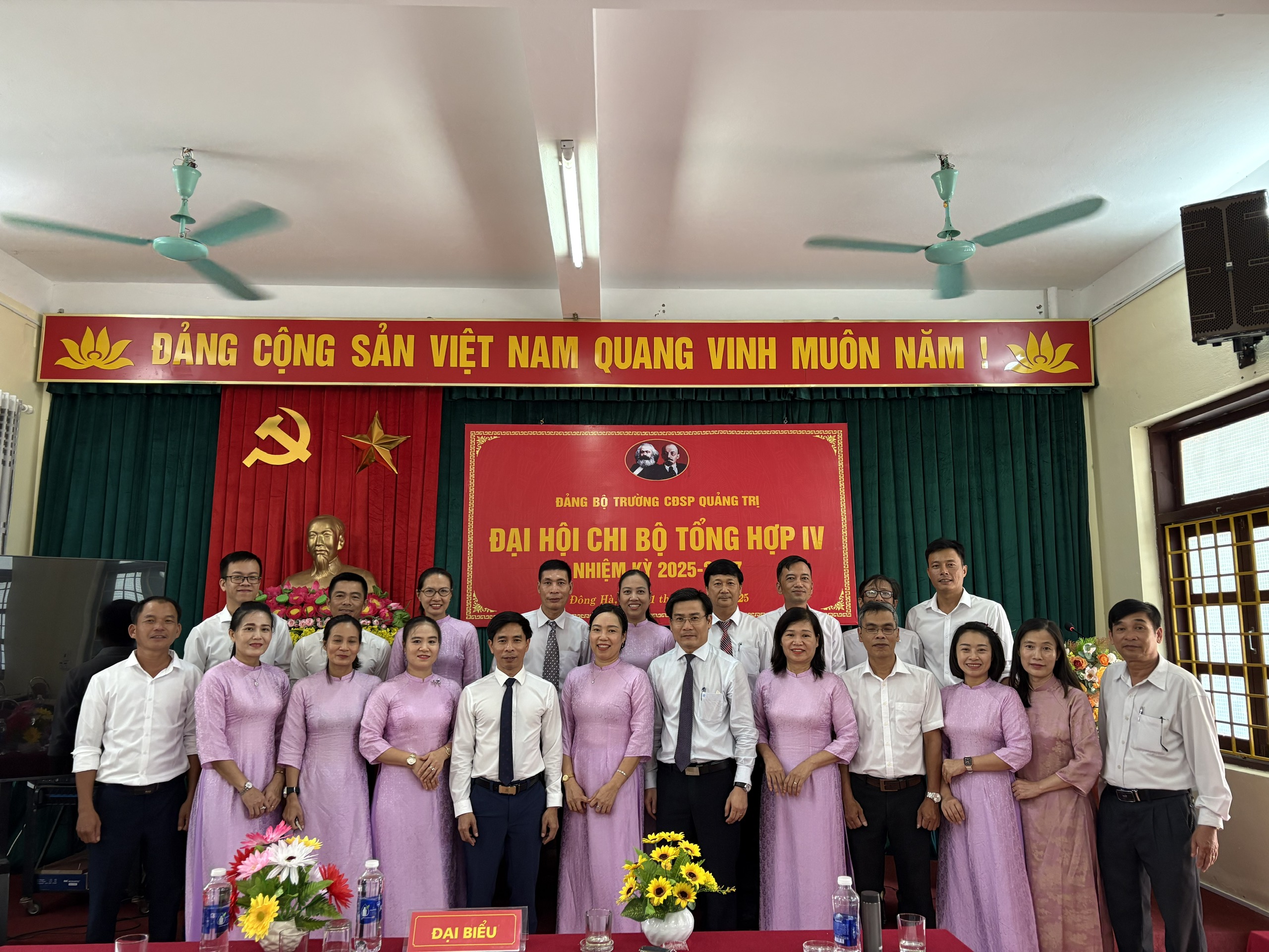 Đại hội Chi bộ Tổng hợp IV nhiệm kỳ 2025 - 2027 thành công tốt đẹp