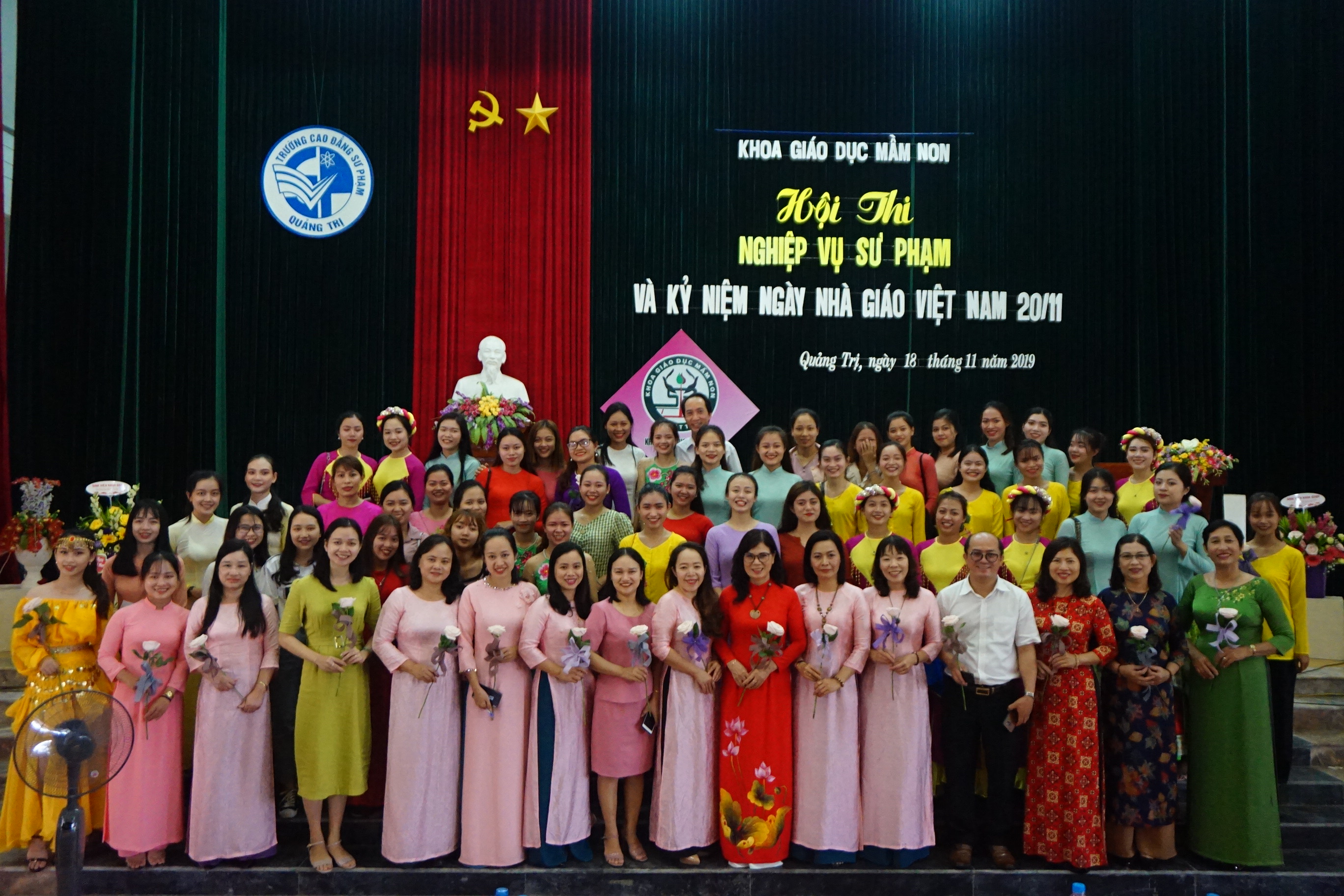 Hội thi “Bàn tay khéo”  Chào mừng Ngày Nhà giáo Việt Nam 20/11 của Khoa Giáo dục Mầm non trường CĐSP Quảng Trị