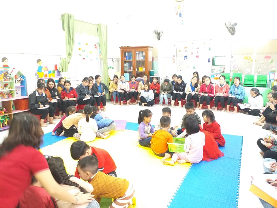 SINH VIÊN MẦM NON KHÓA 24 TIẾP CẬN THỰC TẾ GIÁO DỤC TẠI TRƯỜNG MẦM NON HOA SEN, THÀNH PHỐ ĐÔNG HÀ.