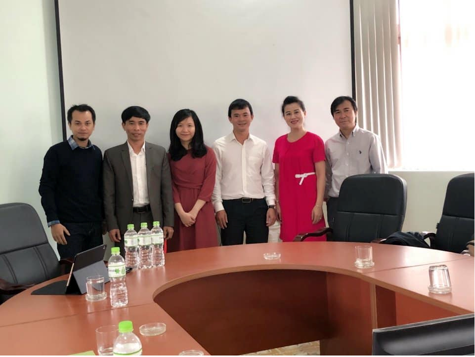 Đón đoàn cán bộ Phòng Văn hóa Thông tin, Đại sứ quán Hoa Kỳ  tại Việt Nam đến làm việc với Trường CĐSP Quảng Trị