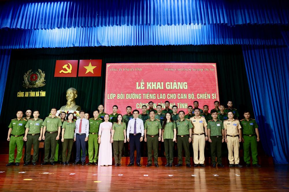 LỄ KHAI GIẢNG LỚP BỒI DƯỠNG TIẾNG LÀO CHO CÔNG AN HÀ TĨNH