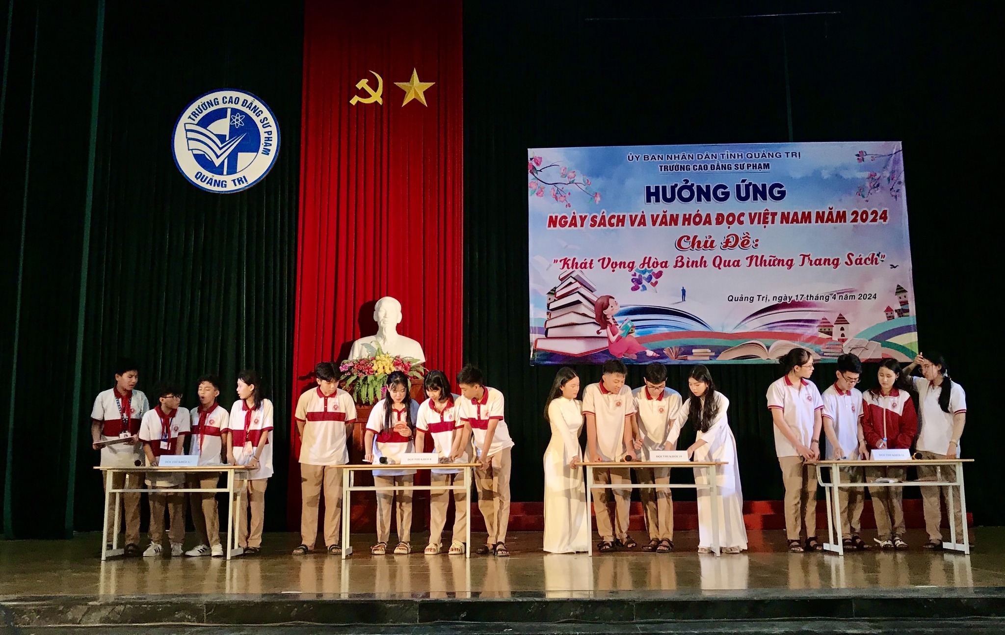 SÔI NỔI CÁC HOẠT ĐỘNG HƯỞNG ỨNG CHO NGÀY SÁCH VÀ VĂN HOÁ ĐỌC VIỆT NAM TẠI TRƯỜNG CĐSP QUẢNG TRỊ