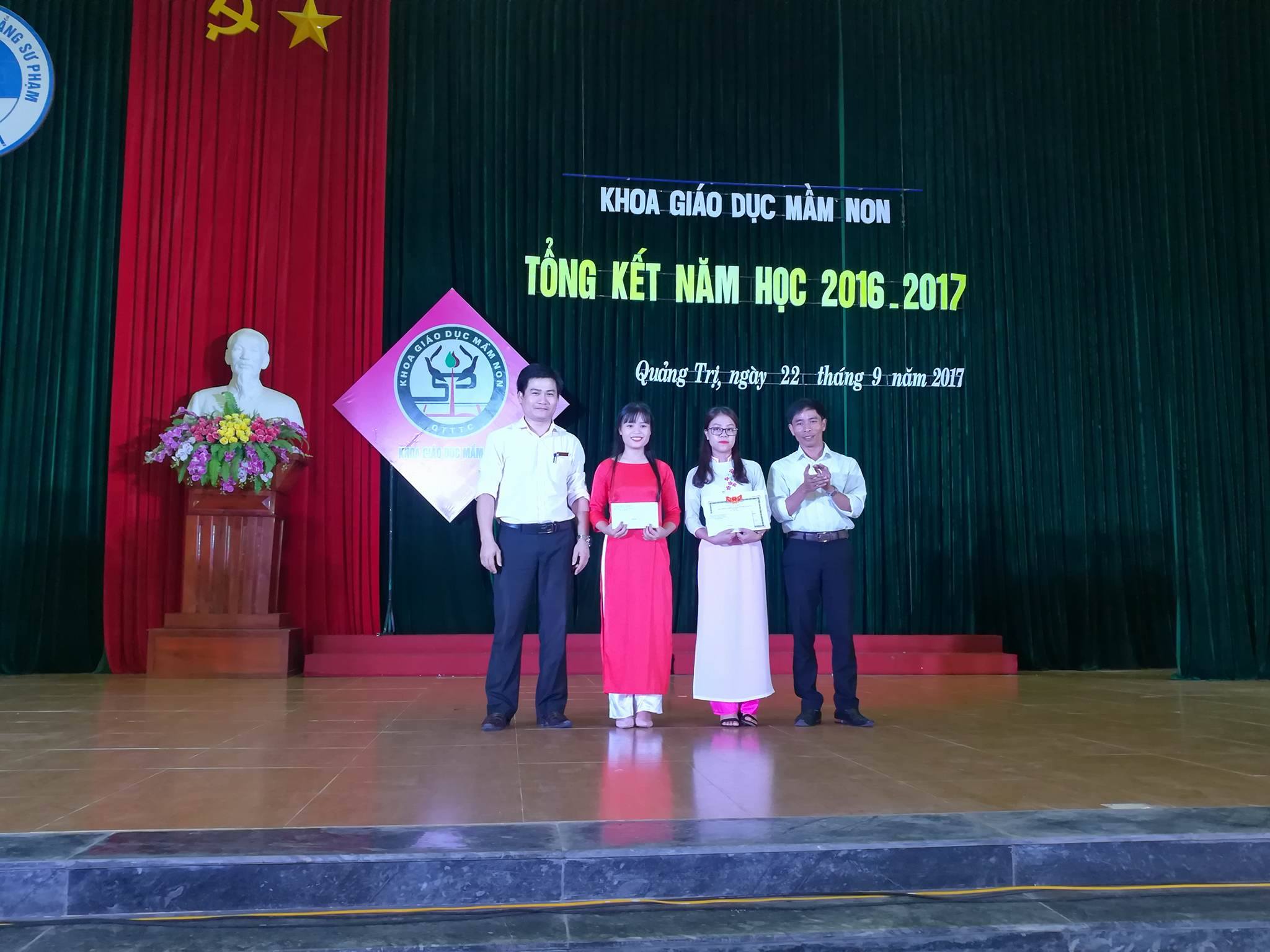        KHOA GD MẦM NON  TỔ CHỨC TỔNG KẾT NĂM HỌC 2016-2017