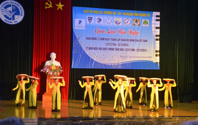 Quảng Trị: Giao lưu văn nghệ mừng ngày truyền thống Quân đội nhân dân Việt Nam