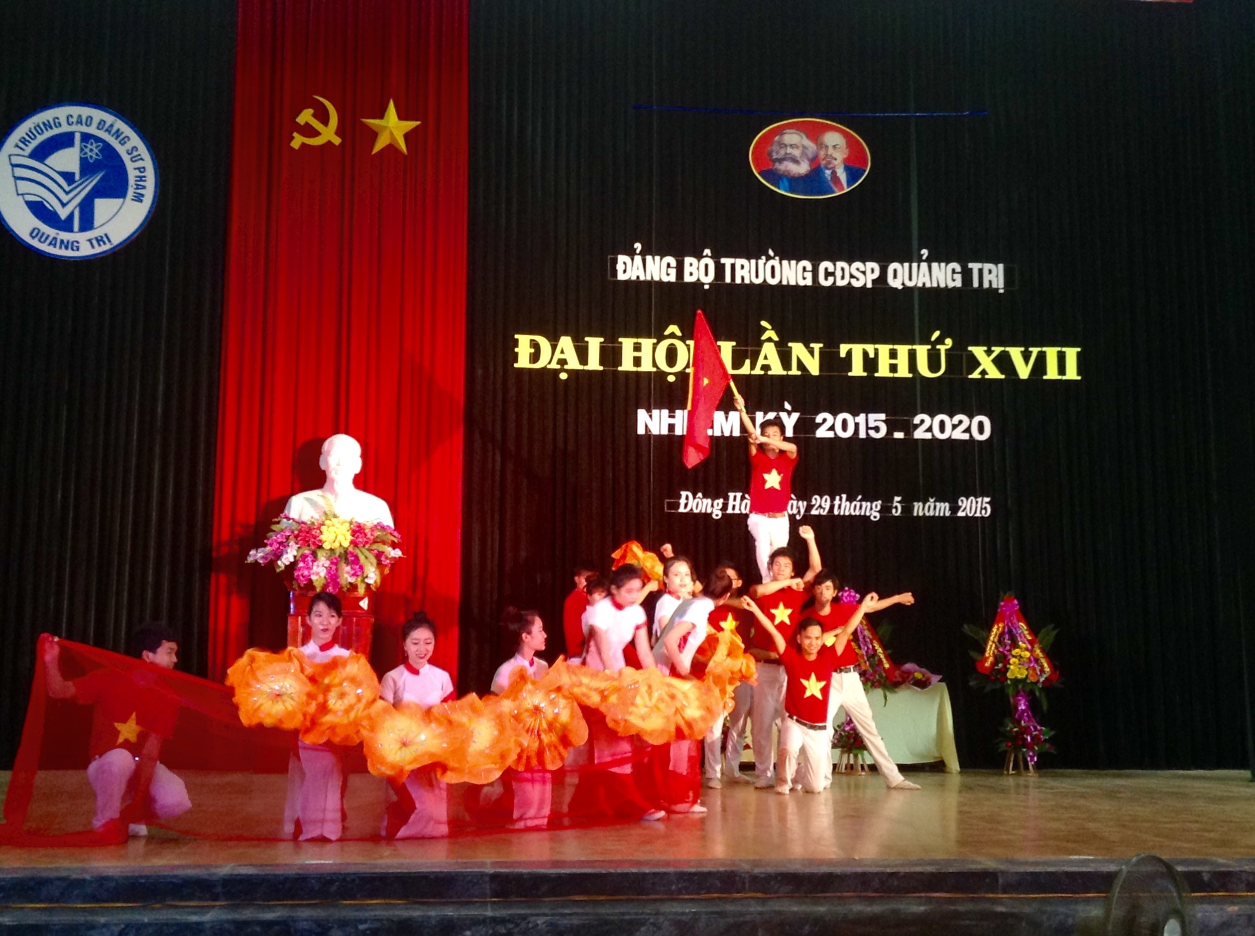 http://www.qtttc.edu.vn/uploads/image/DaihoiDangbo/IMG_20150529_120312.jpg